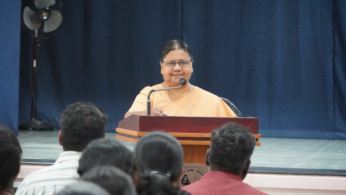 Correspondent Addresses Staff  Meeting Ahead of the Academic Session – 1 June 2026